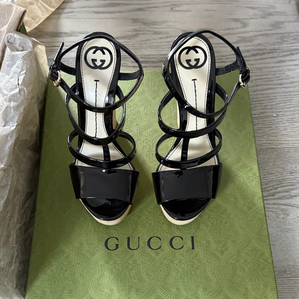 Gucci Black Patent Leather Heels